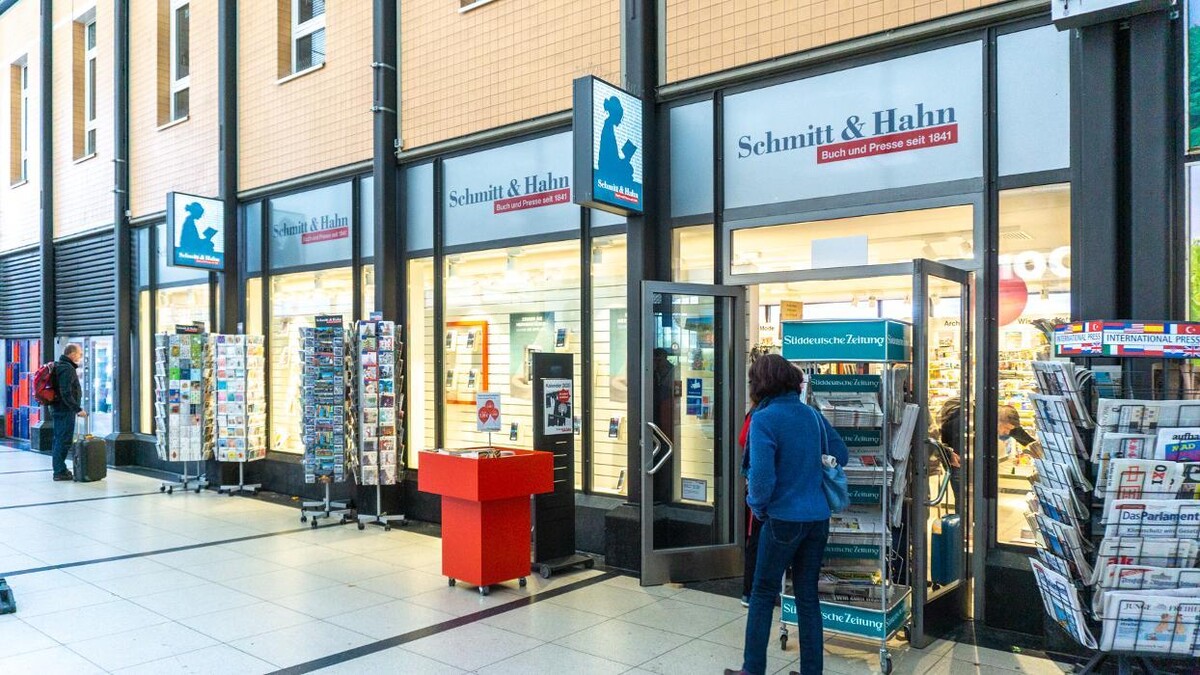 Bilder Schmitt & Hahn Buch und Presse im Bahnhof Kassel Wilhelmshöhe