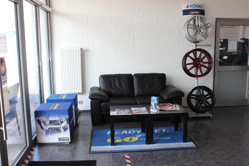 Bilder Premio Reifen + Autoservice SK Reifen GmbH