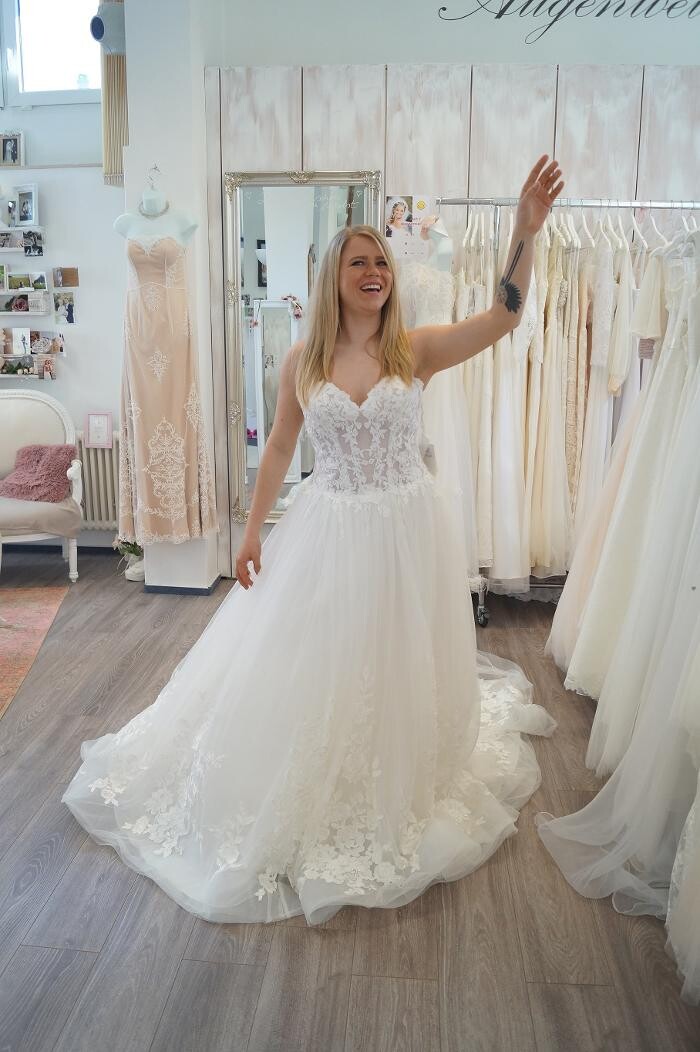 Bilder Brautkleider Augenweide