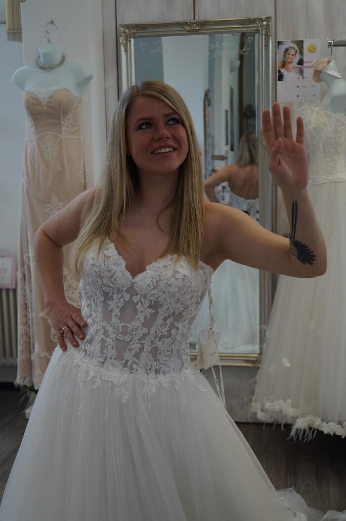 Bilder Brautkleider Augenweide
