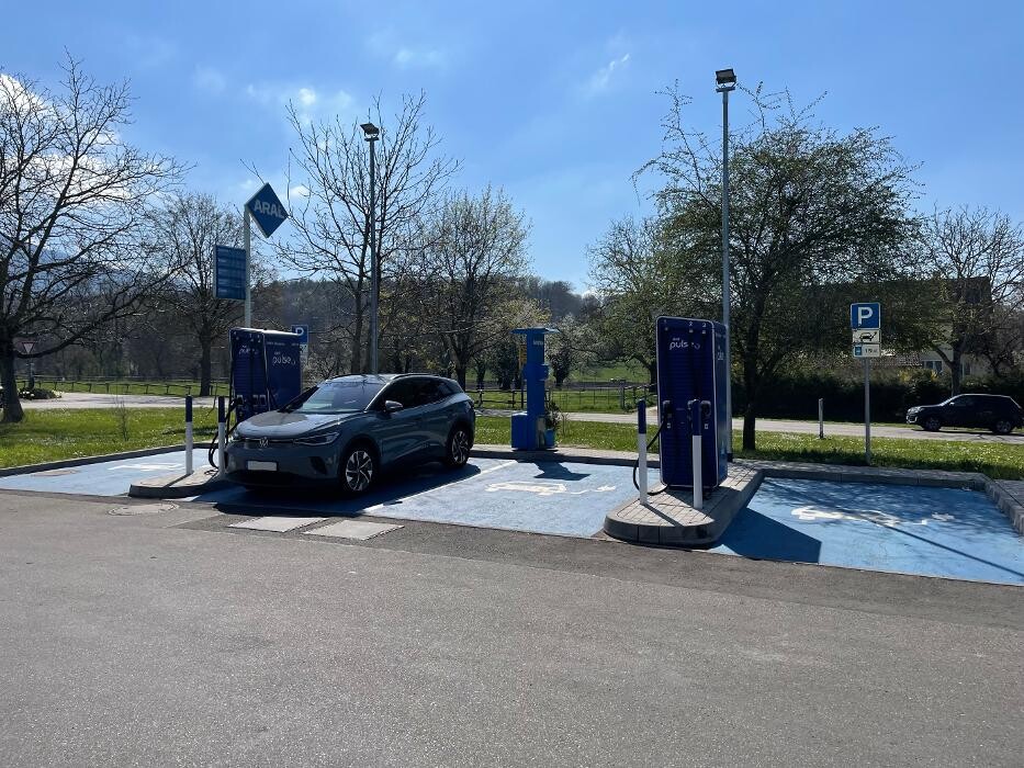 Bilder Aral pulse Ladestation