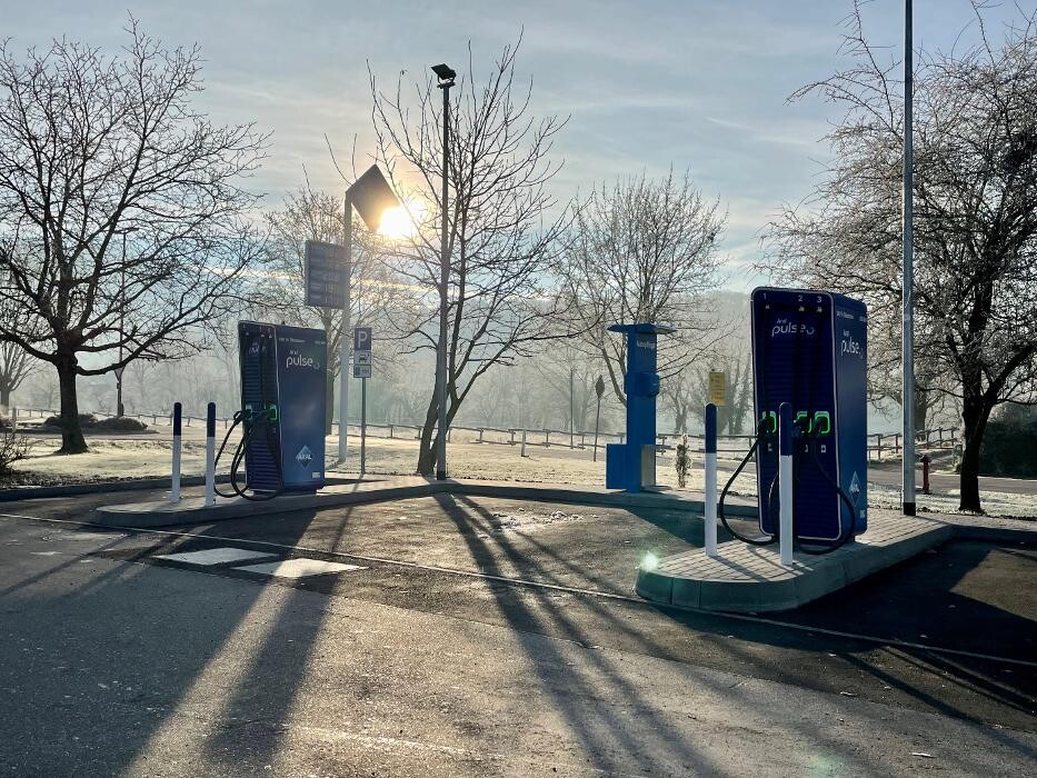 Bilder Aral pulse Ladestation