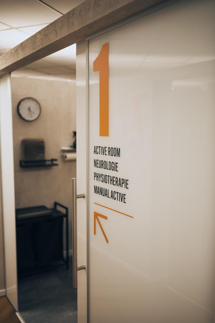 Bilder PHYSIOTHERAPIE und TRAINING KÖNIGSBACH Jens & Maike Müller