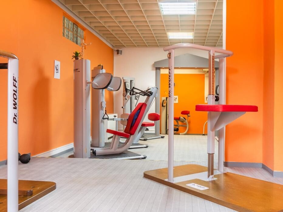 Bilder PHYSIOTHERAPIE und TRAINING KÖNIGSBACH Jens & Maike Müller