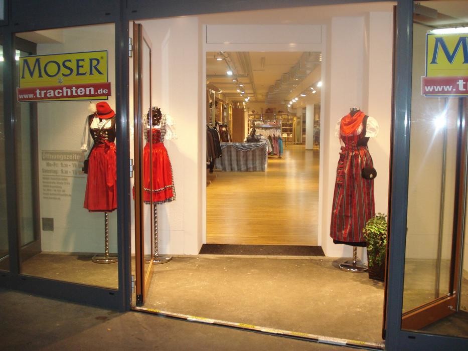 Bilder MOSER Trachten