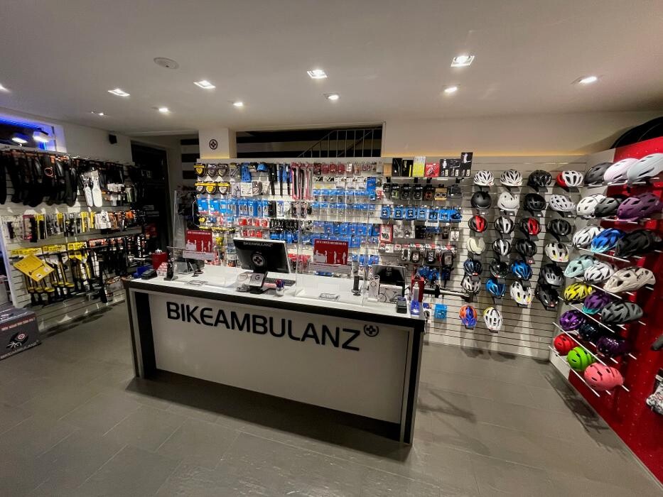 Bilder BIKEAMBULANZ BIKEHAUS