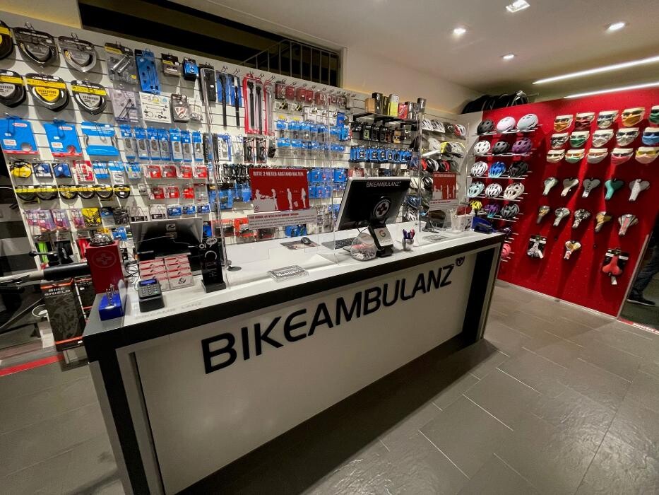 Bilder BIKEAMBULANZ BIKEHAUS