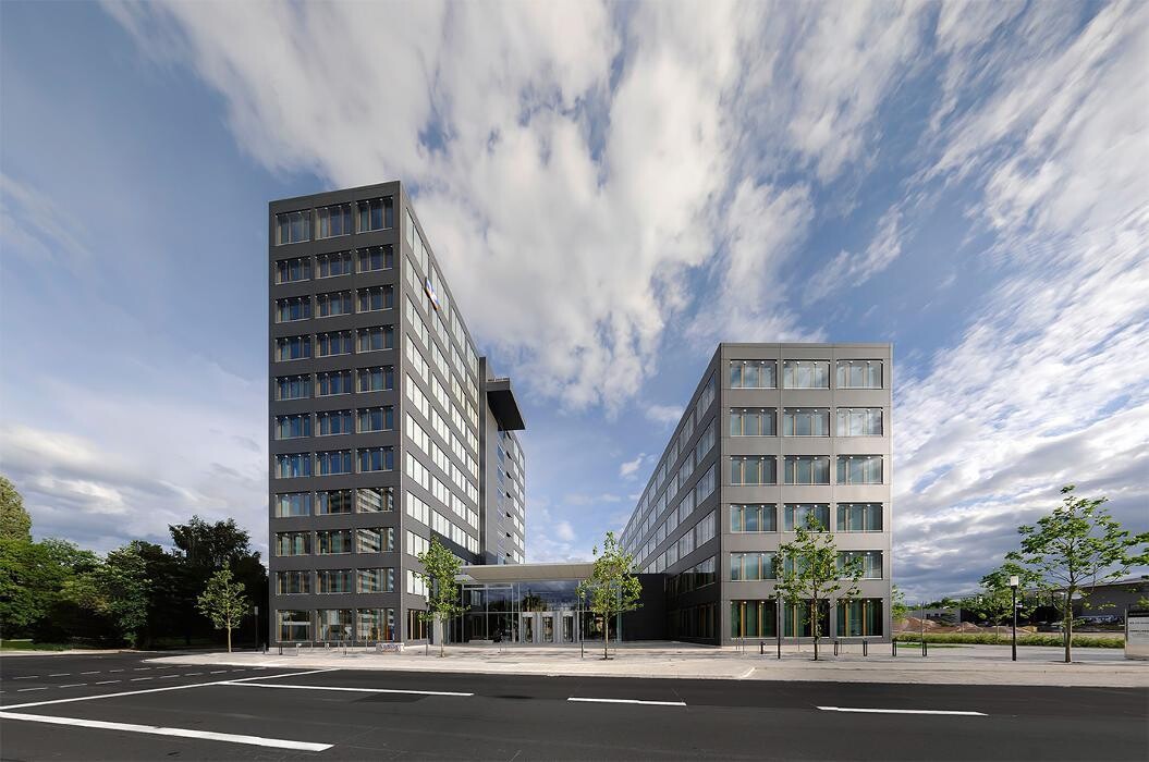 Bilder VR TeilhaberBank Hauptstelle Am Tullnaupark