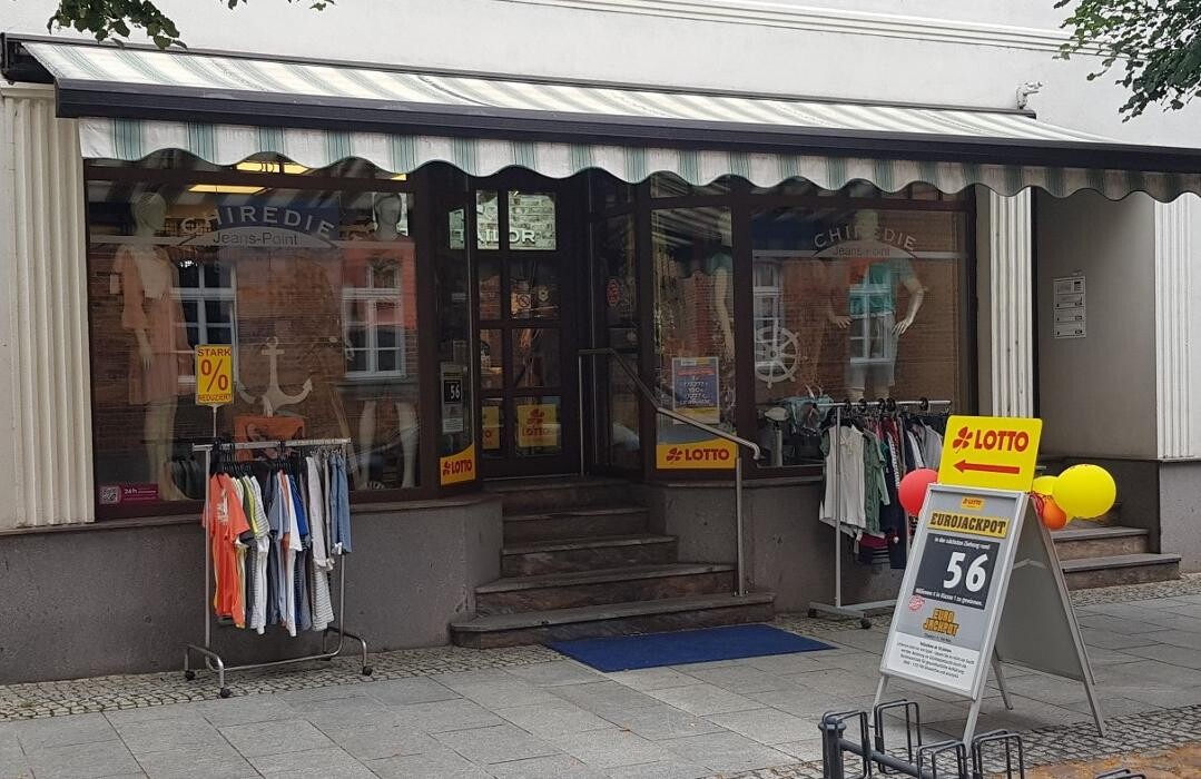 Bilder CHIREDIE Jeans Point