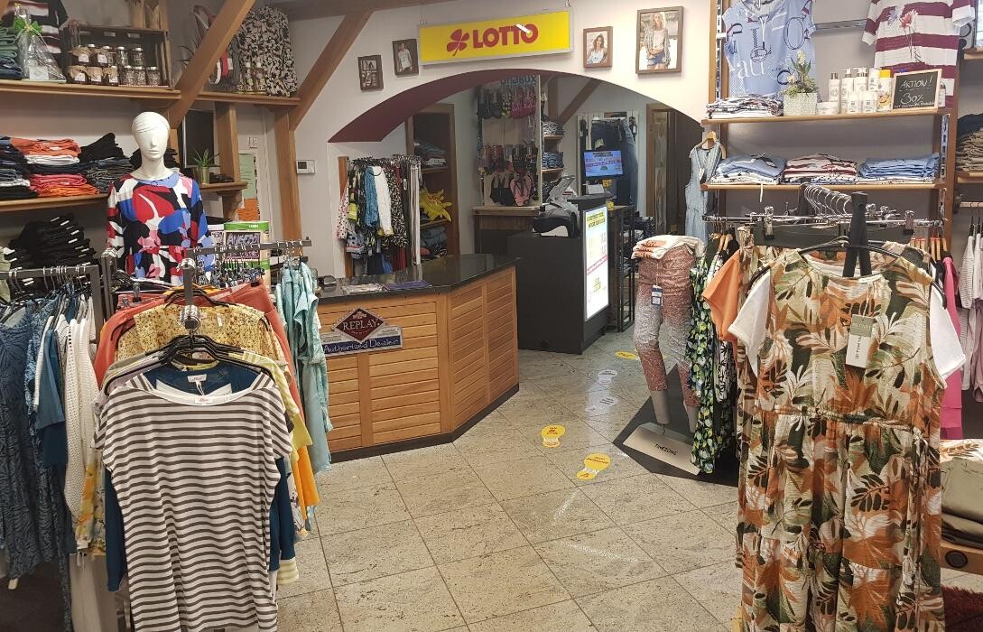 Bilder CHIREDIE Jeans Point