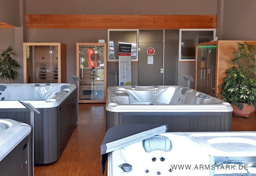 Bilder ARMSTARK Whirlpools, Swim Spas, Saunen & Infrarotkabinen