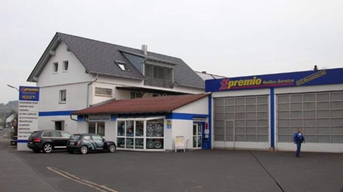 Bilder Premio Reifen + Autoservice Reifen Holley GmbH