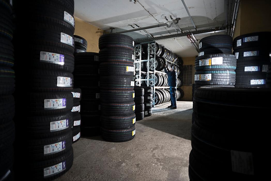 Bilder Premio Reifen + Autoservice Reifen Holley GmbH