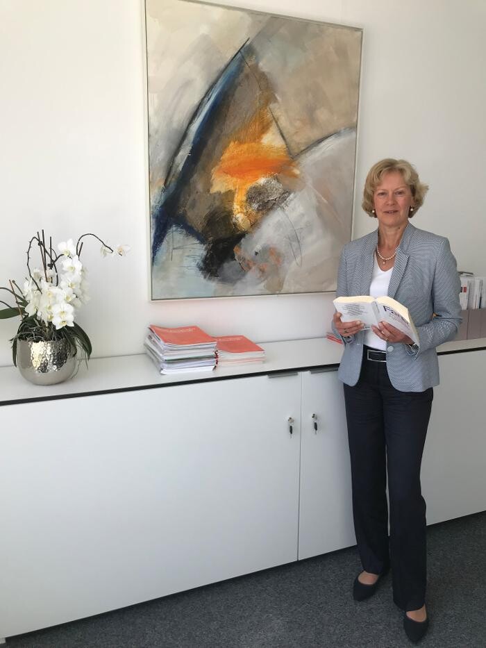 Bilder Rechtsanwältin Gabriele Schön