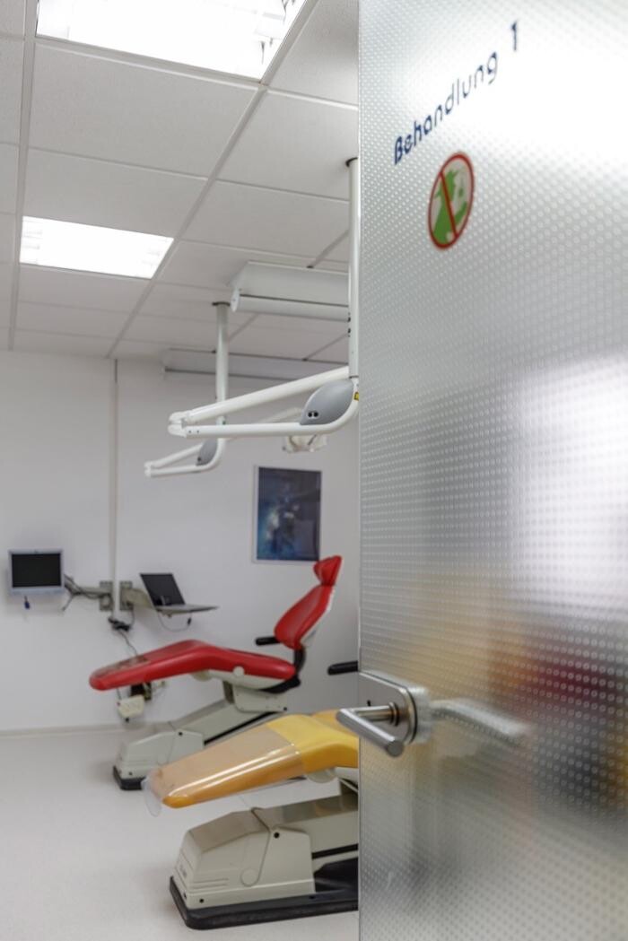 Bilder KFO Praxis Dr. med. dent. Abels | Kieferorthopädie Homburg