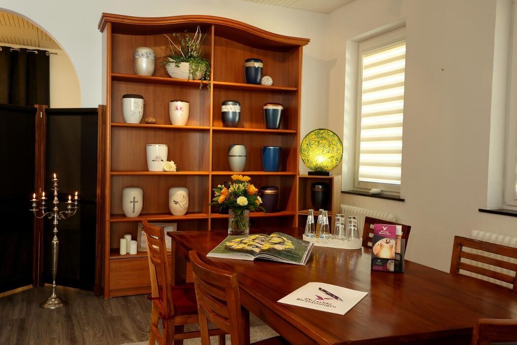 Bilder Dreschke Bestattungen Fromageot GmbH