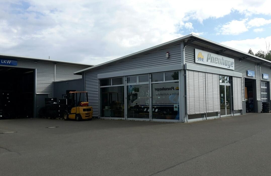Bilder Pneuhage Reifen und Autoservice