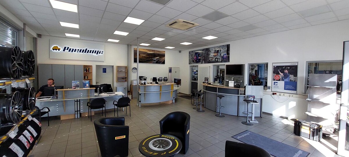 Bilder Pneuhage Reifen und Autoservice