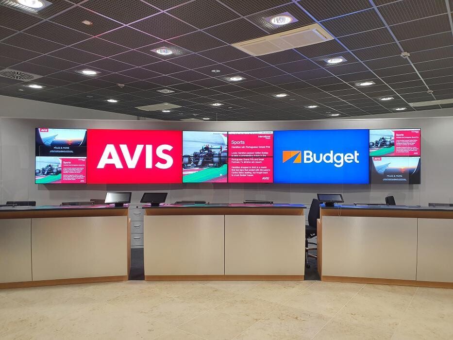 Bilder Avis Autovermietung - Flughafen Berlin Brandenburg