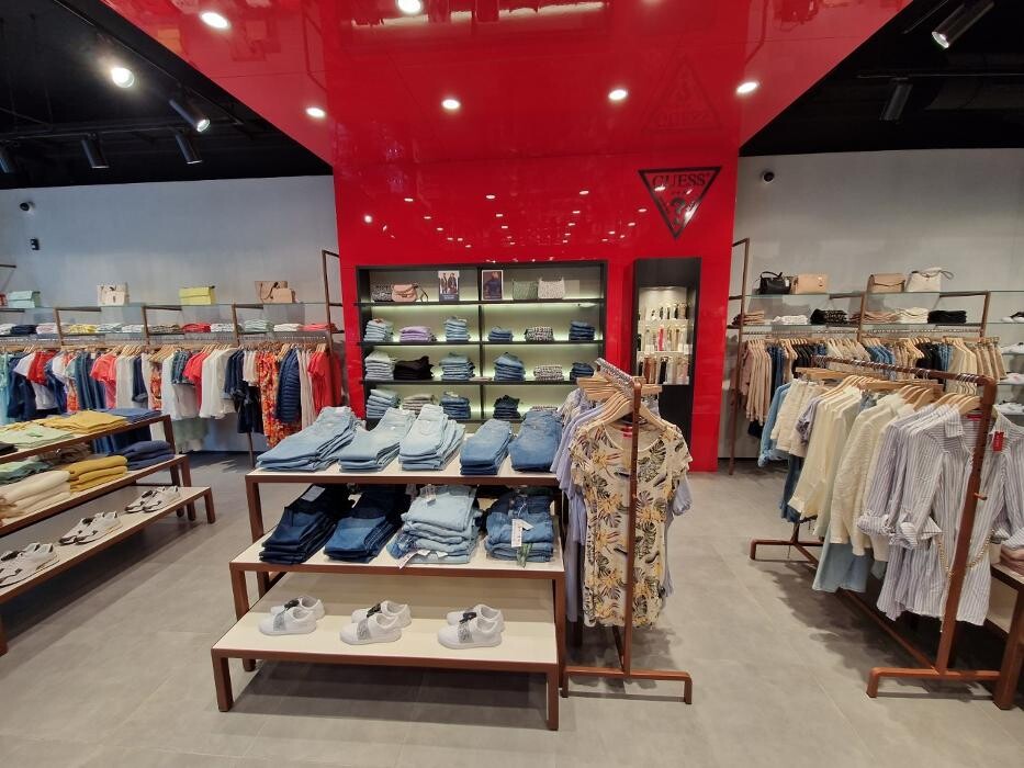 Bilder GUESS