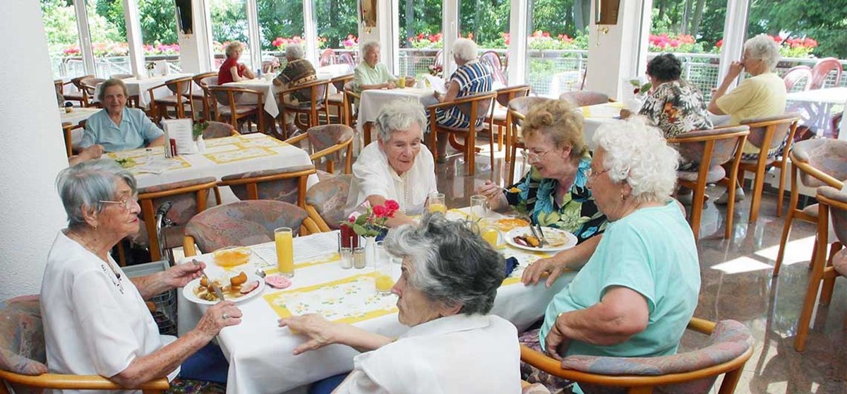 Bilder ProCurand Seniorenresidenz Am Straussee