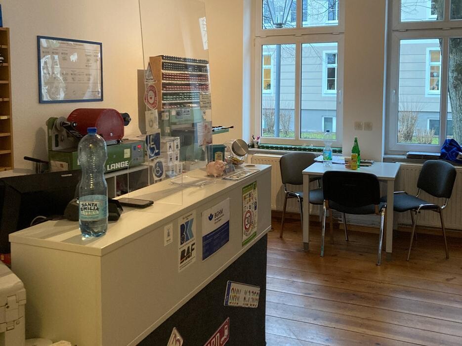 Bilder Autoschilder & Zulassungen STK Oranienburg