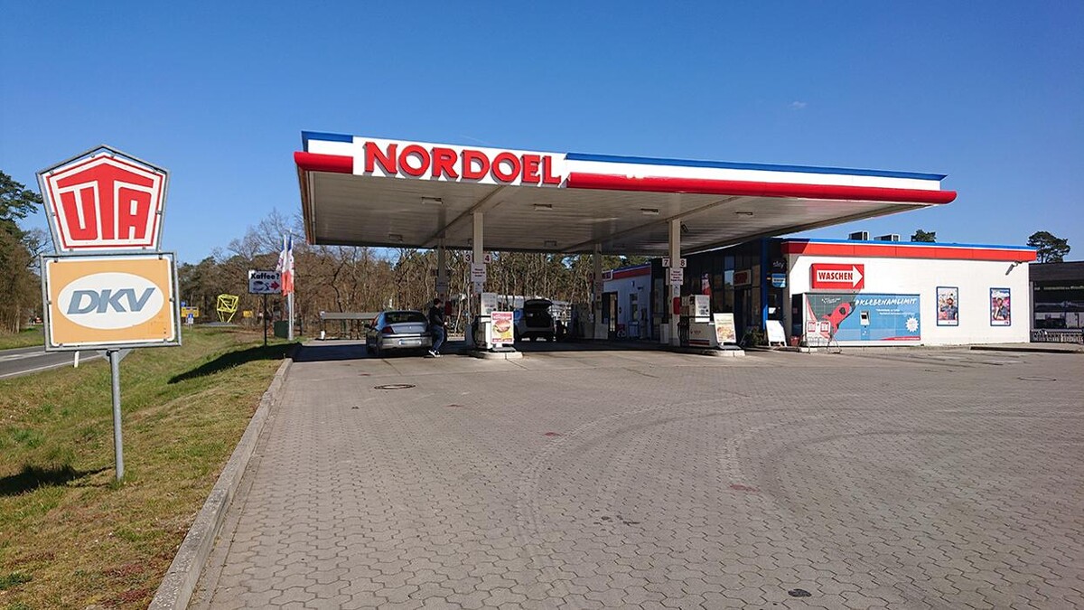 Bilder NORDOEL Tankstelle