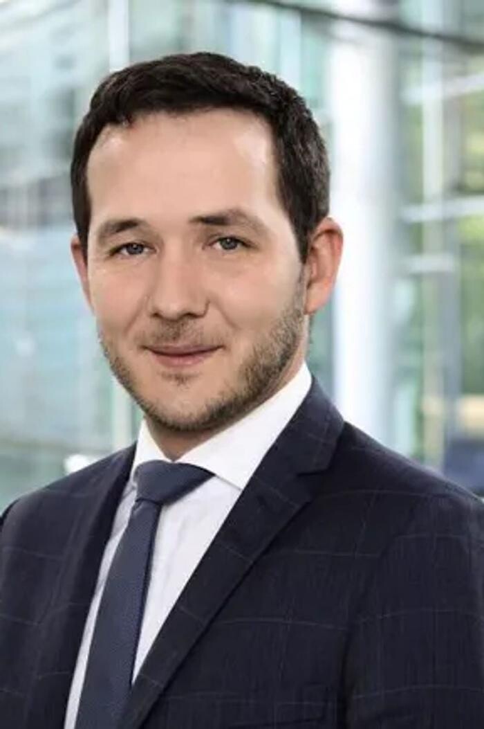 Bilder ERGO Versicherung Szilard Donath