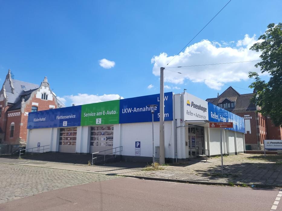 Bilder Pneuhage Reifen und Autoservice