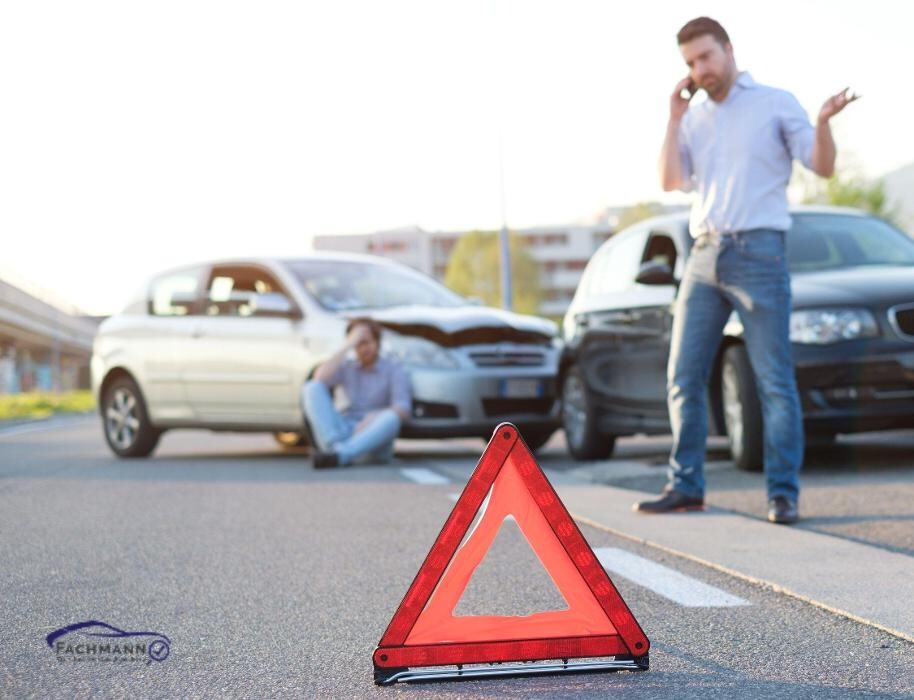 Bilder Kfz-Gutachter Fachmann München TÜV zertifiziert