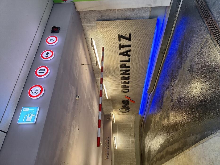 Bilder Q-Park Opernplatz