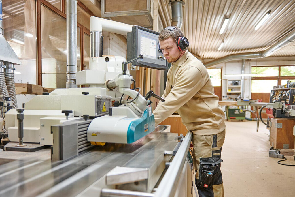 Bilder Tischlerei Mangels GmbH & Co. KG - Ihr Kompetenter Partner für Türen - Fenster - Treppenbau