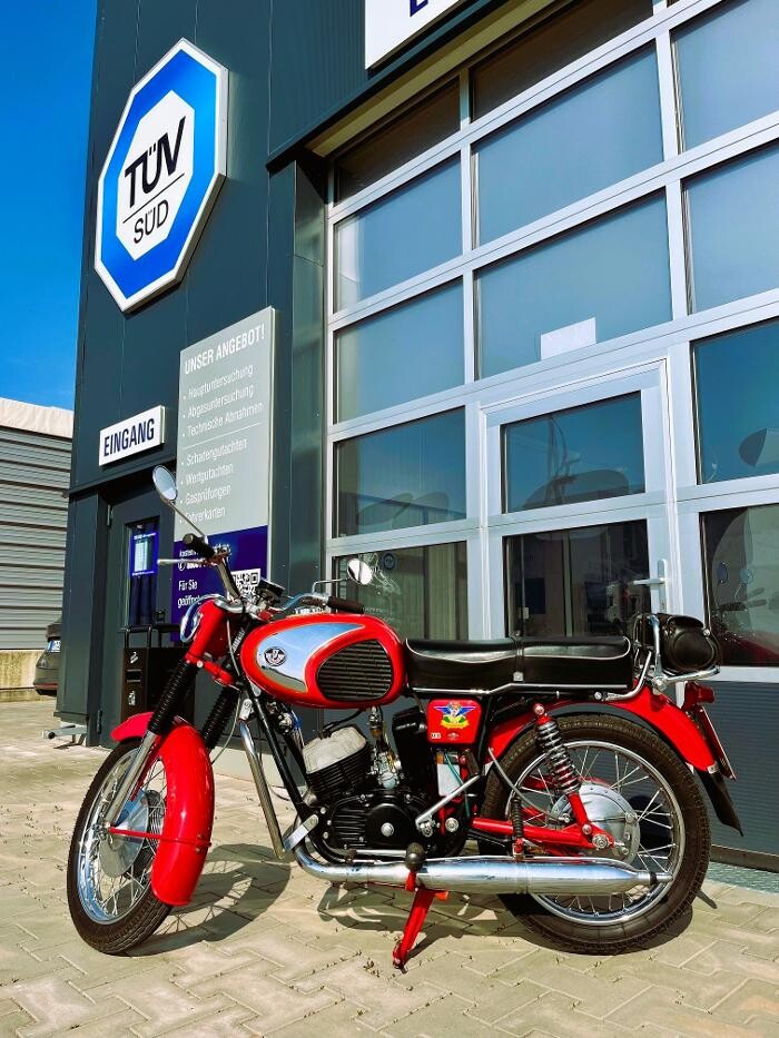 Bilder TÜV SÜD Service-Center Hartha