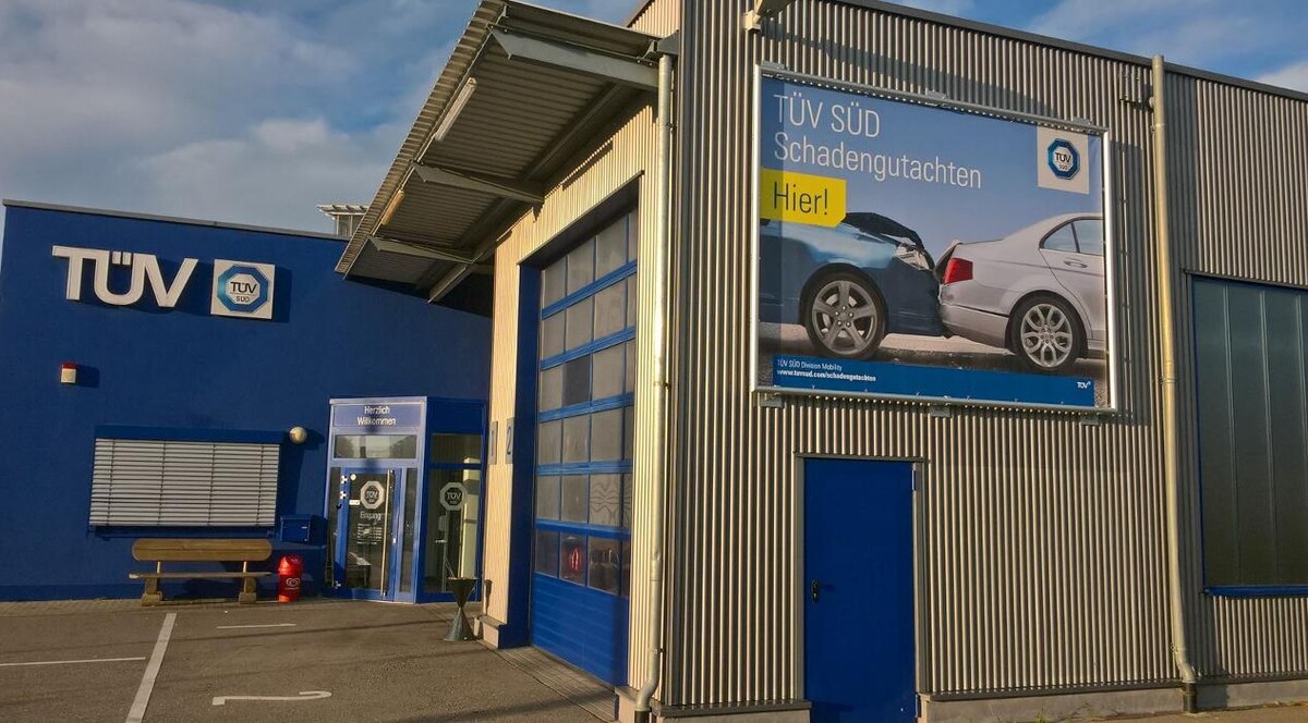 Bilder TÜV SÜD Service-Center Leonberg