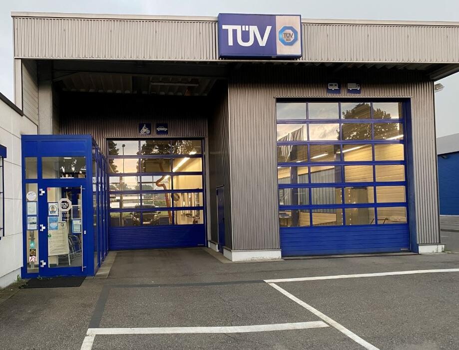 Bilder TÜV SÜD Service-Center Wangen