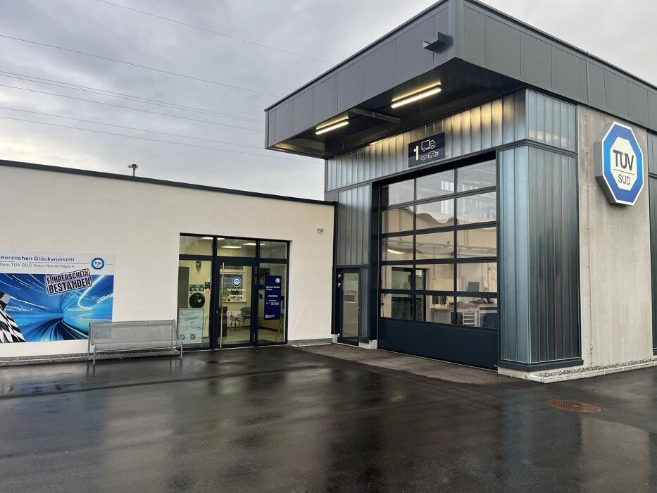 Bilder TÜV SÜD Service-Center Pilsting