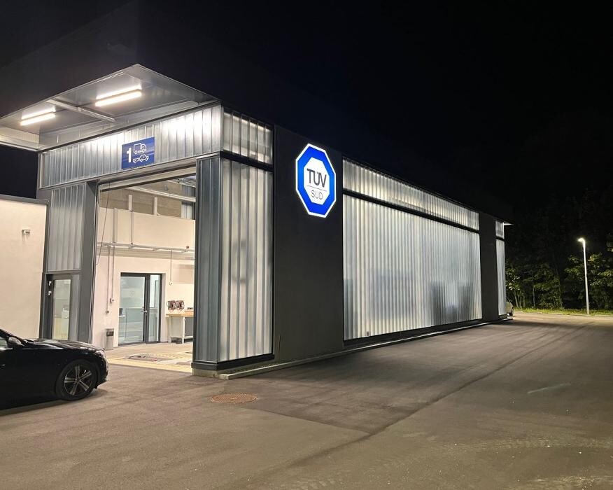 Bilder TÜV SÜD Service-Center Pilsting
