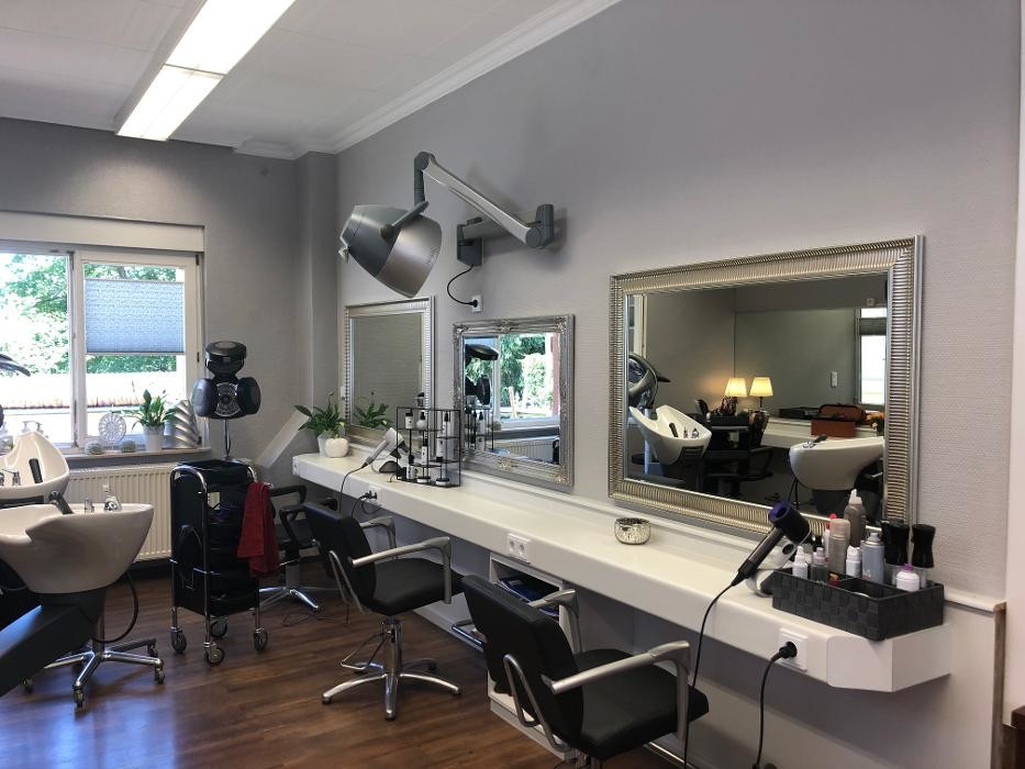 Bilder Haarscharf, Friseursalon Inh. Karola Römer