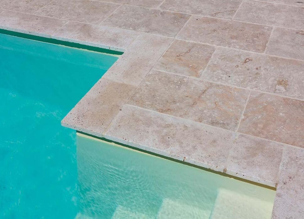 Bilder Desjoyaux Pool Wetterau