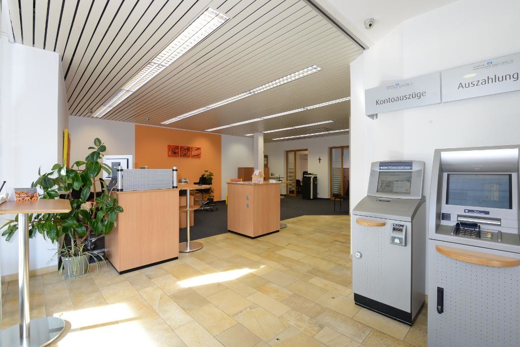 Bilder Volksbank Raiffeisenbank Bayern Mitte eG - Filiale Friedrich-Ebert-Straße