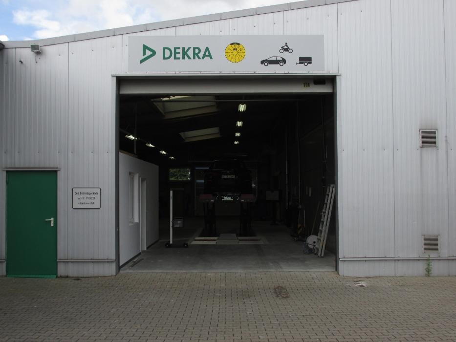 Bilder DEKRA Automobil GmbH Station Kirchhain