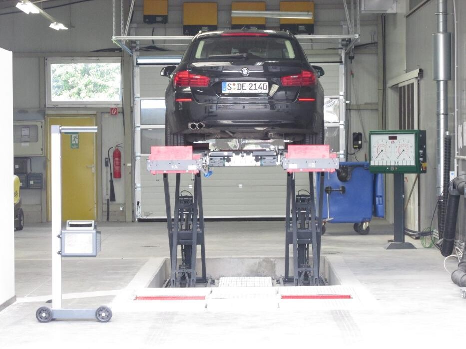 Bilder DEKRA Automobil GmbH Station Kirchhain