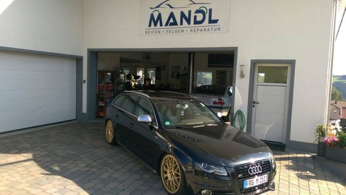 Bilder Markus Mandl KFZ-Meister Werkstätte