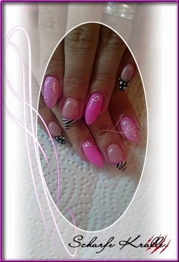 Bilder Nagelstudio Scharfe Kralle