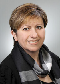 Bilder Santuht Arakilyan Steuerberaterin