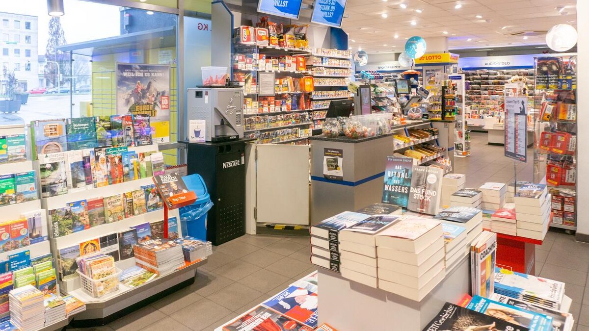 Bilder Schmitt & Hahn Buch und Presse im Bahnhof Kehl