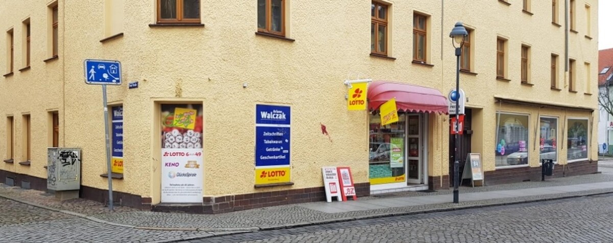Bilder Tabakwaren-Zeitschriften-Lotto Ariane Walczak