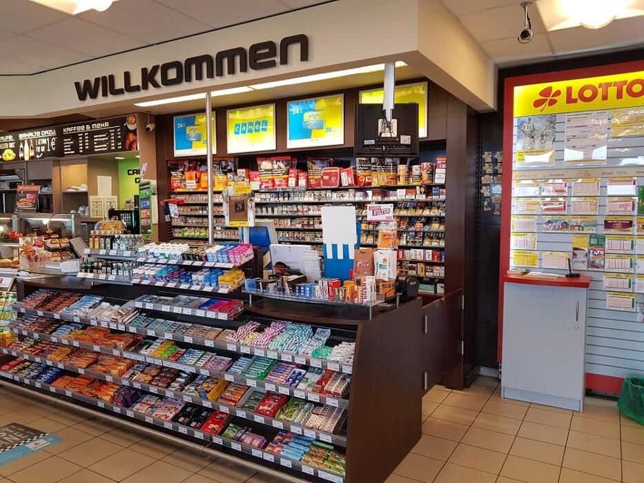 Bilder HEM Tankstelle Remo Streichert