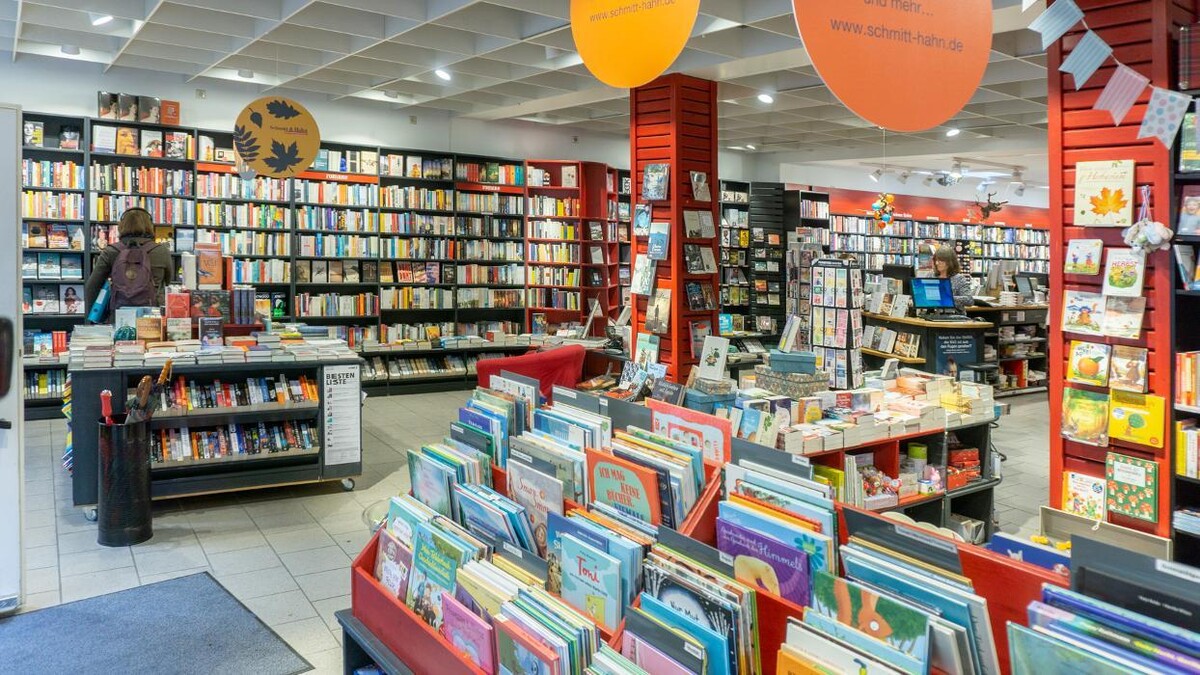 Bilder Schmitt & Hahn Buch und Presse Bücherland in Sinsheim