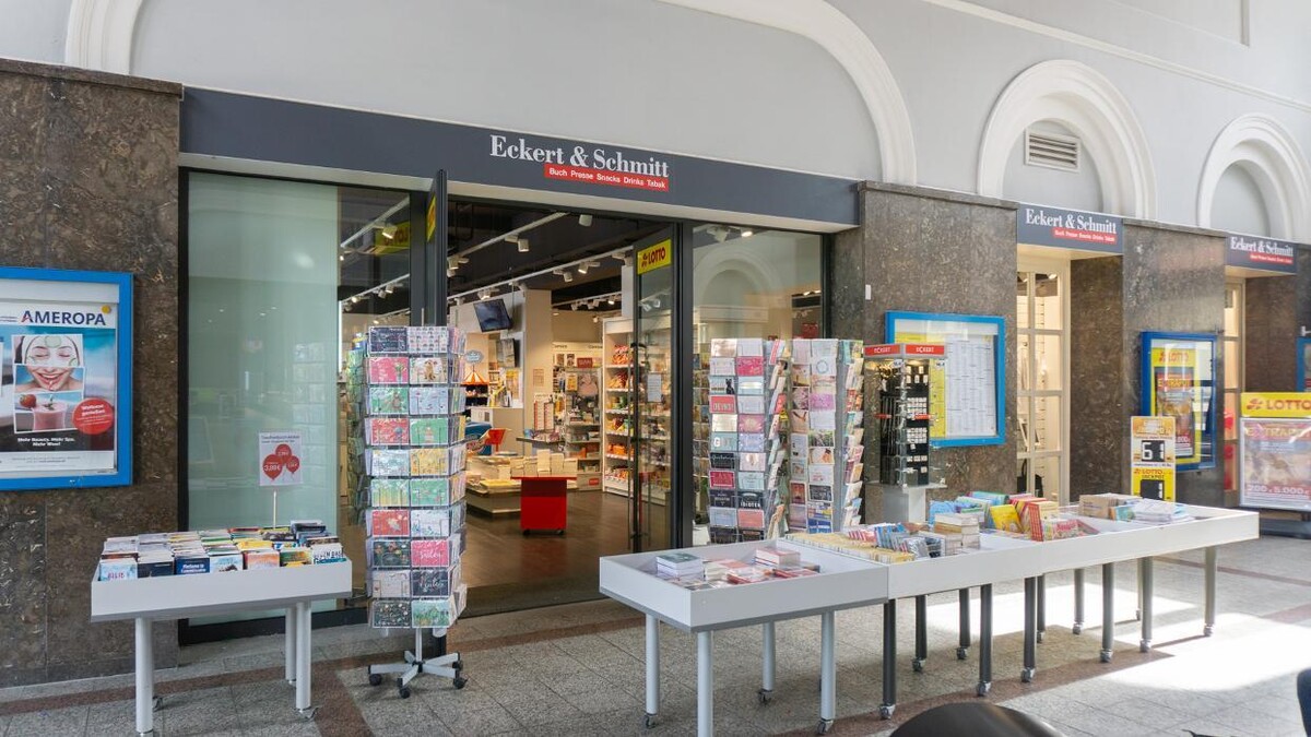 Bilder Schmitt & Hahn Buch und Presse im Bahnhof Neustadt/Weinstraße